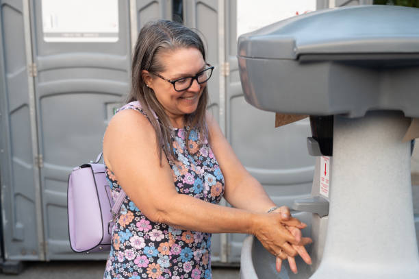 Best Handicap porta potty rental  in Lindstrom, MN